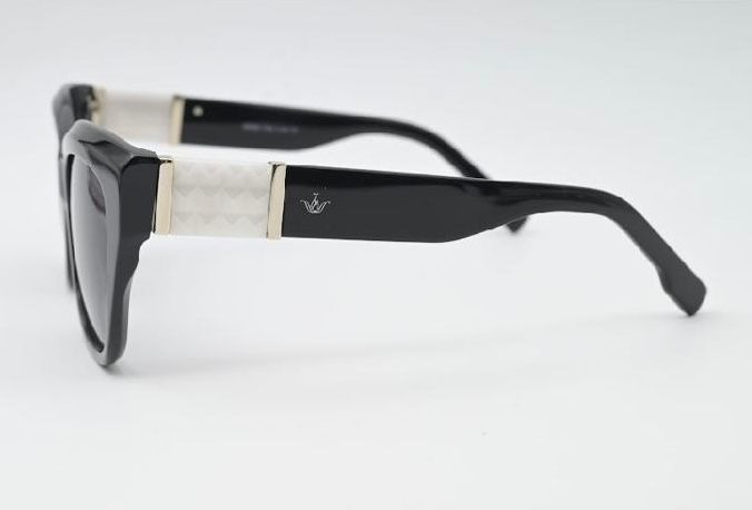 Sossa “Rivet Rise” – Sonnenbrille mit markantem 3D-Akzent
