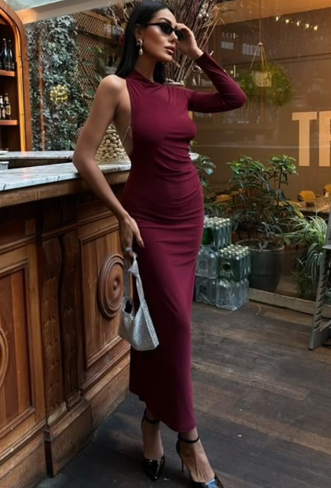 CETO “Crimson Allure Dress”