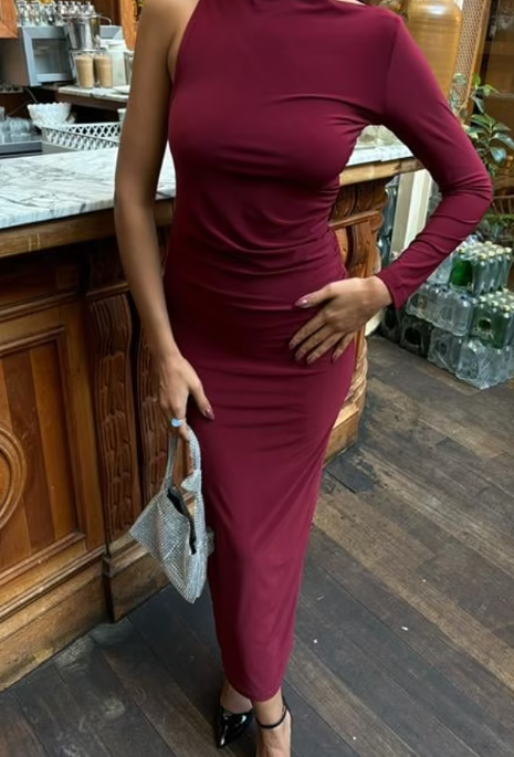 CETO “Crimson Allure Dress”