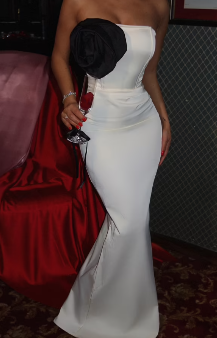 CETO “Noir Blossom Gown”