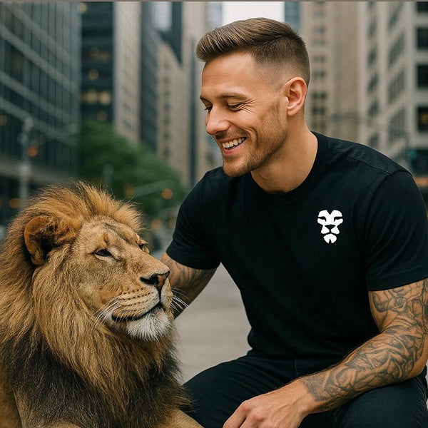 THE LION ESSENCE TEE – Black Edition