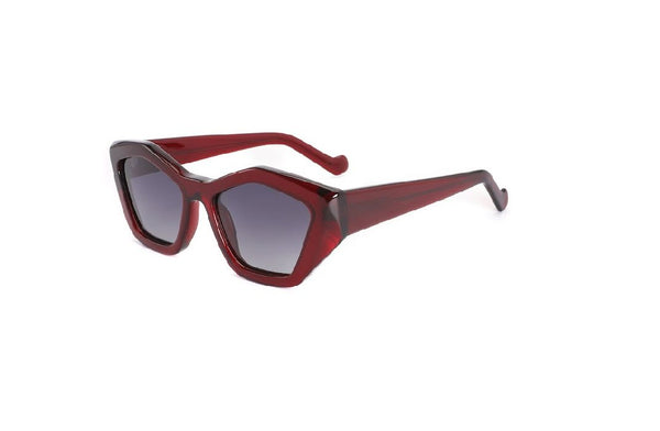 OnlyCeto “Scarlet Edge” – Bold Sonnenbrille in Transparent-Rot
