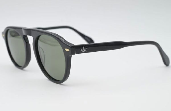 Sossa “Aviatique” – Sonnenbrille in klassischem Schwarz mit grün getönten Gläsern