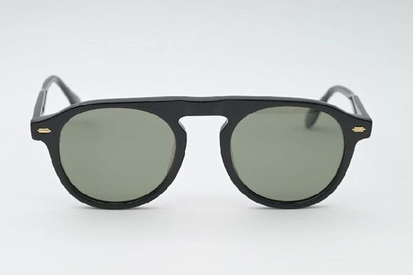 Sossa “Aviatique” – Sonnenbrille in klassischem Schwarz mit grün getönten Gläsern
