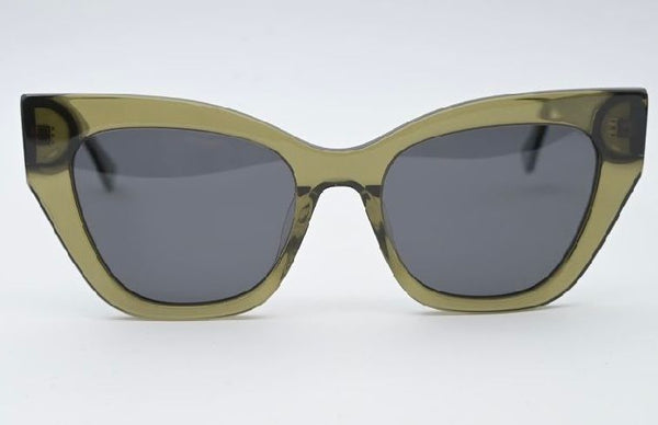Sossa “Fierce Frame” – Sonnenbrille in Oliv-Transparent