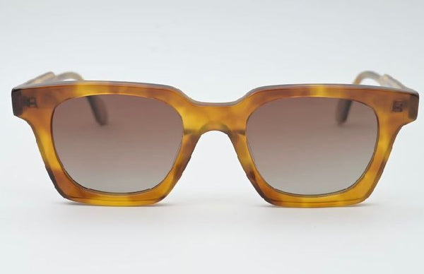 Sossa “Golden Retro” – Sonnenbrille im honigfarbenen Vintage-Look