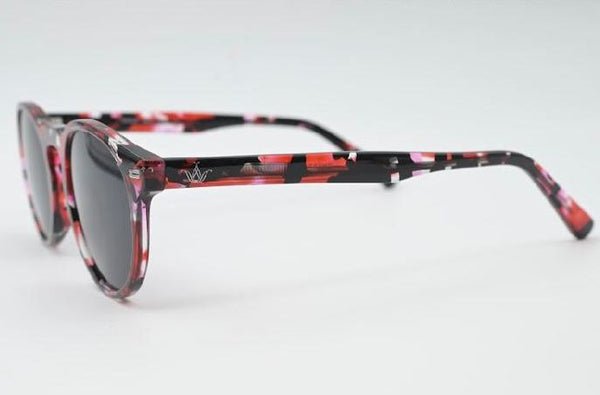 Sossa “Crimson Bloom” – Sonnenbrille in kräftigem Pink-Schwarz-Marmor
